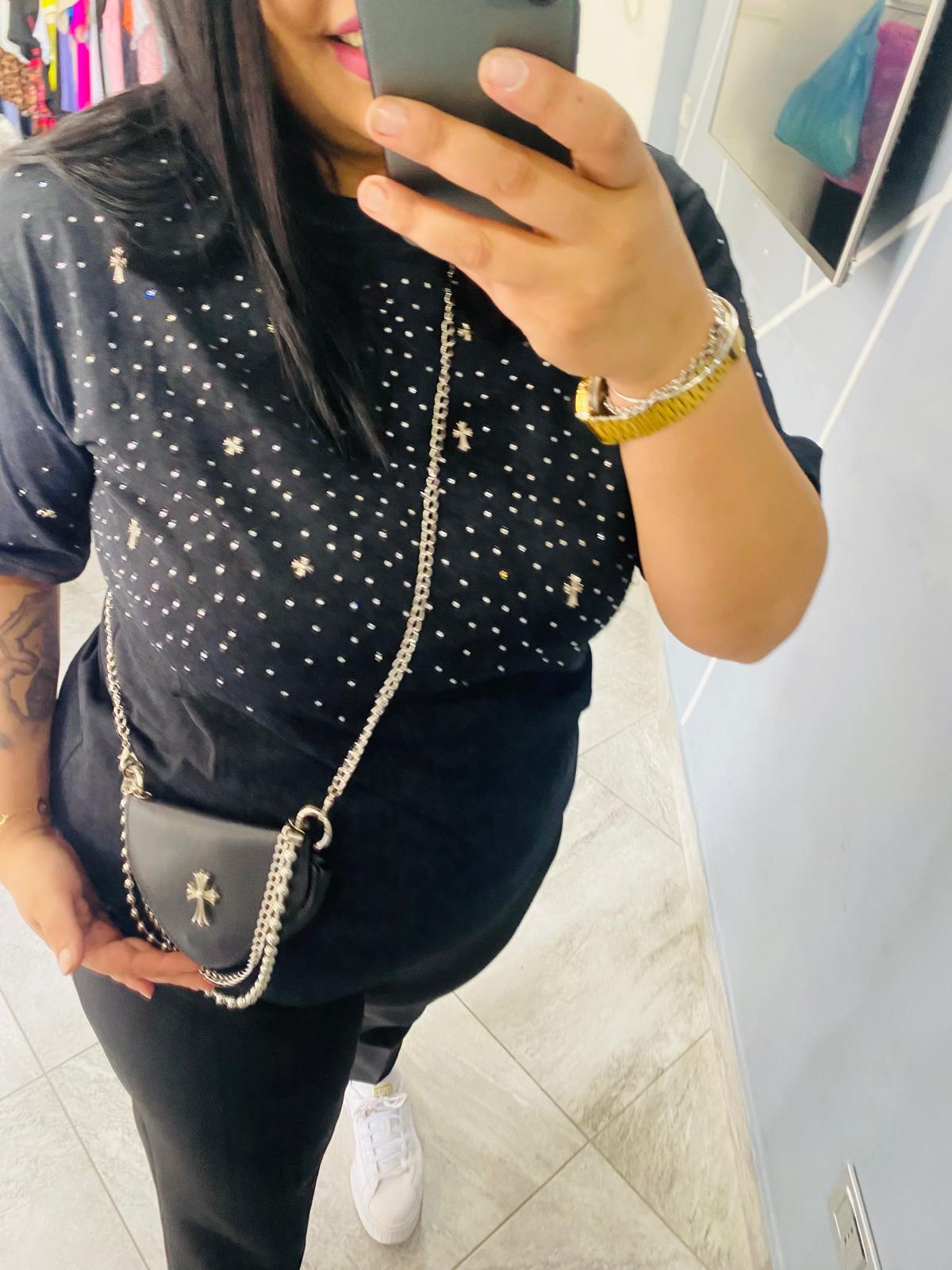 T-SHIRT